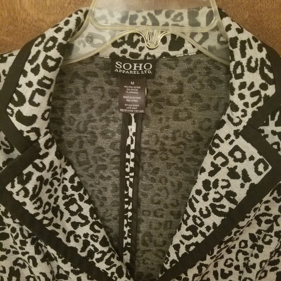 White and black leopard blazer - Picture 2 of 4